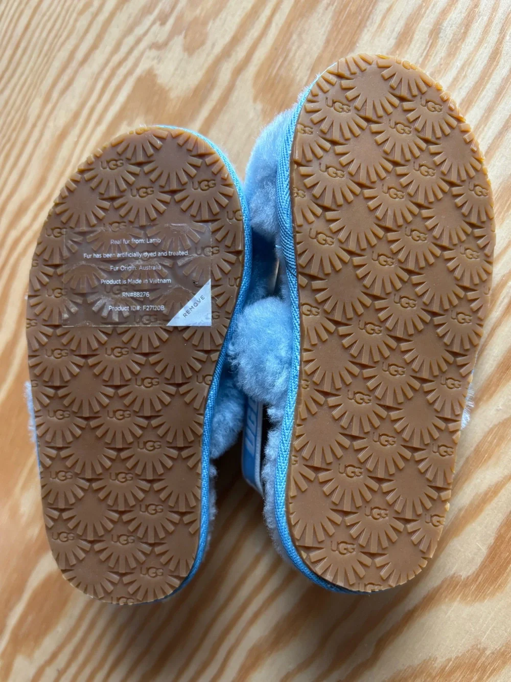 UGG: *NWOB 